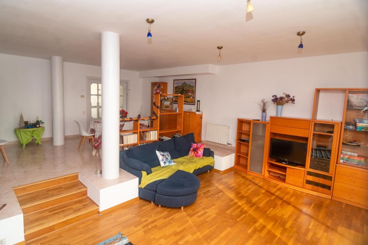 Gran De 4 En Apartment Sitges